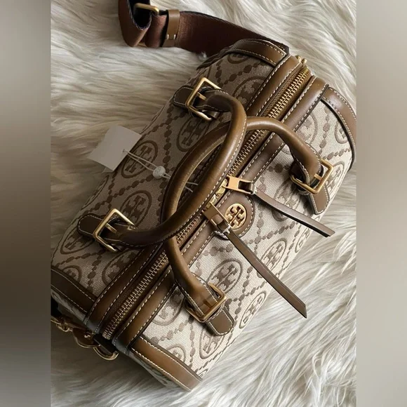 💰SOLD - 83970 - Tory Burch Monogram Jacquard Barrel Bag - Picture 9 of 16